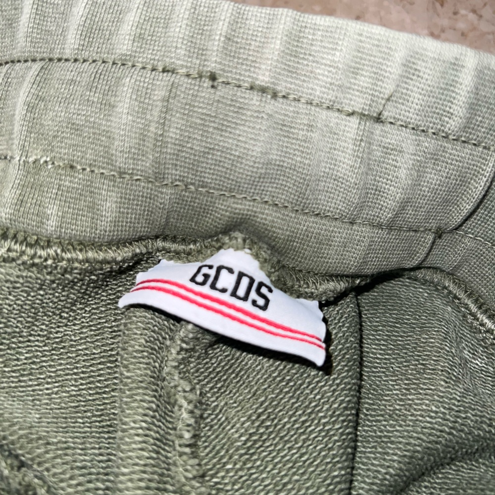 Authentic Men’s GCDS Set - Picture 11 of 12